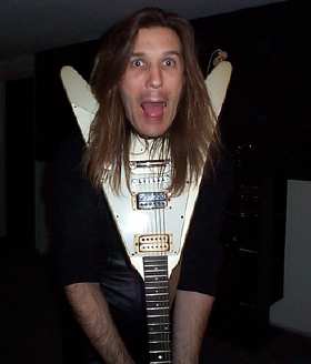 ◆来自UFO的新古典主义吉他英雄George Bel